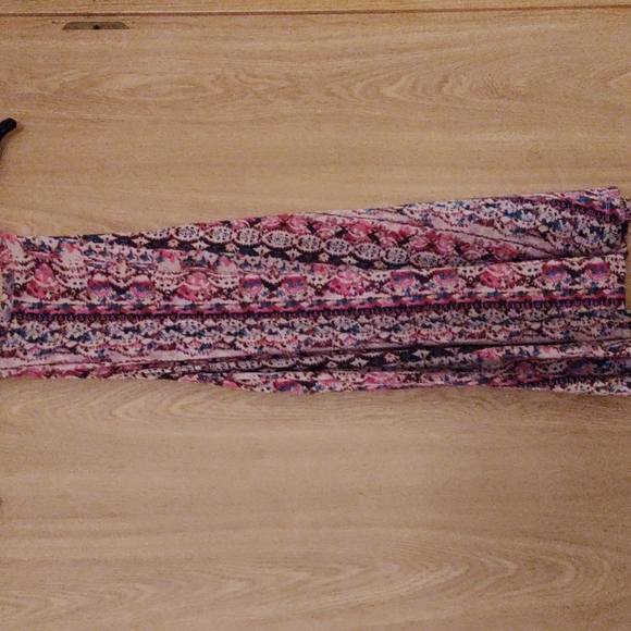 Plus size top - Picture 3 of 3